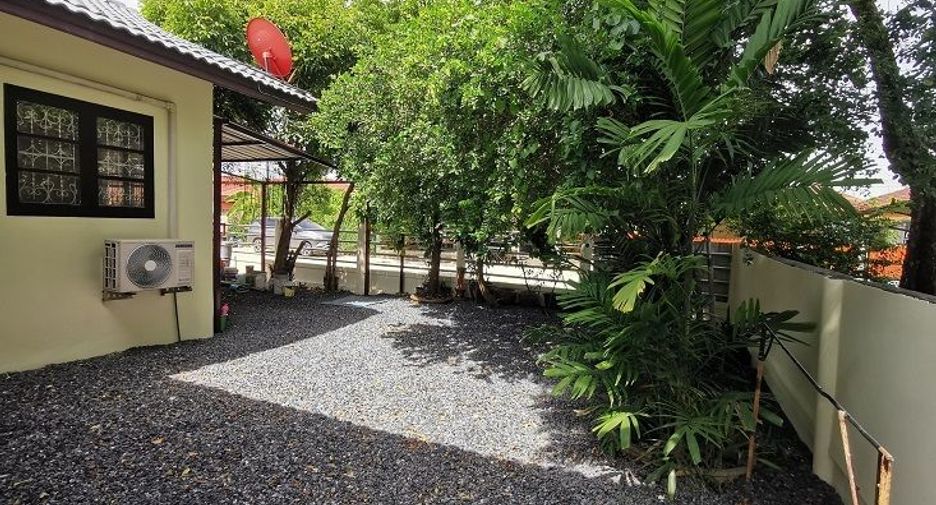 For sale 4 bedrooms house in Min Buri, Bangkok
