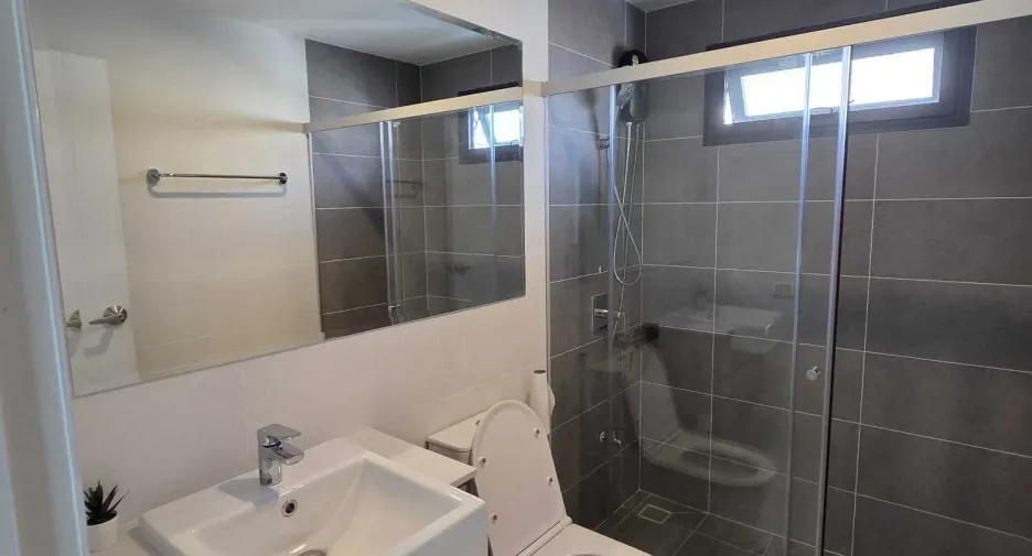 For rent 4 bedrooms house in Mueang Phuket, Phuket