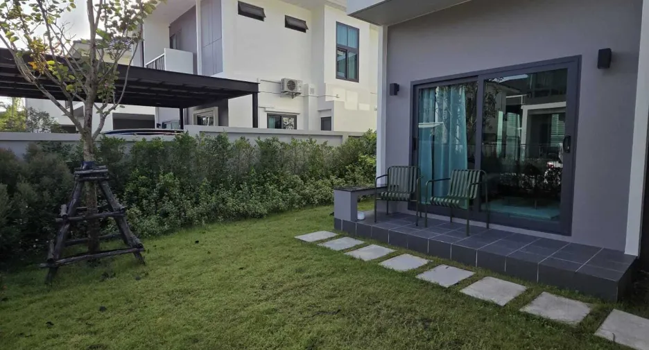 For rent 4 bedrooms house in Mueang Phuket, Phuket