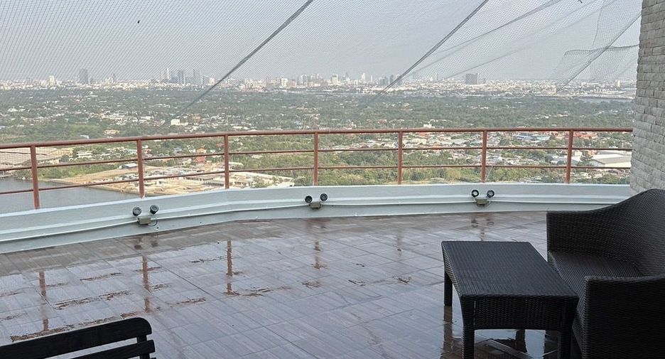 For sale 2 bedrooms condo in Yan Nawa, Bangkok