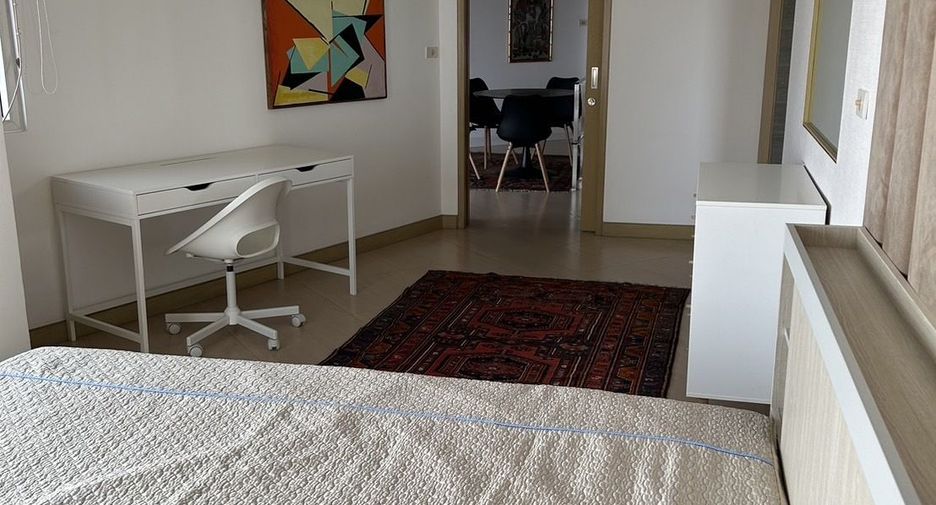 For sale 2 bedrooms condo in Yan Nawa, Bangkok
