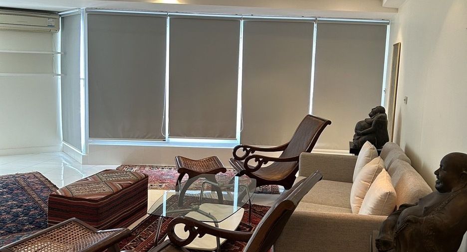 For sale 2 bedrooms condo in Yan Nawa, Bangkok