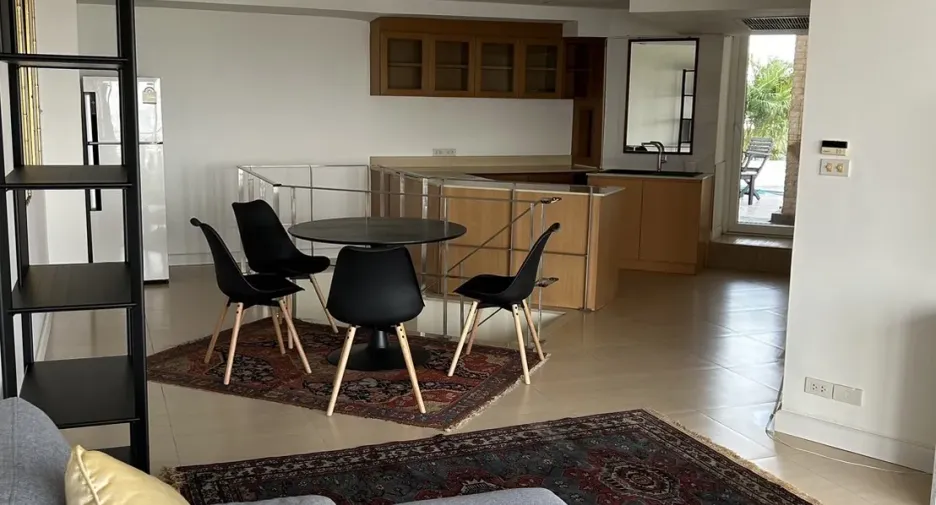 For sale 2 bedrooms condo in Yan Nawa, Bangkok
