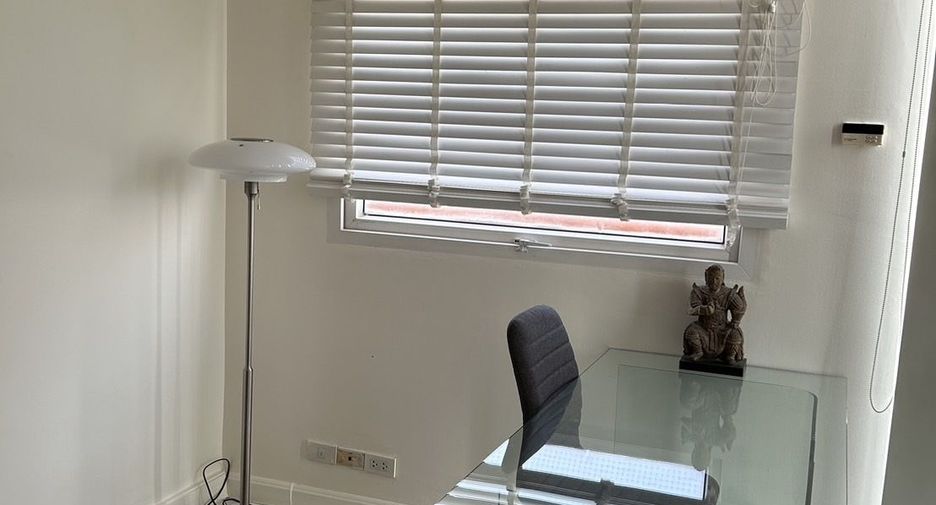 For sale 2 bedrooms condo in Yan Nawa, Bangkok