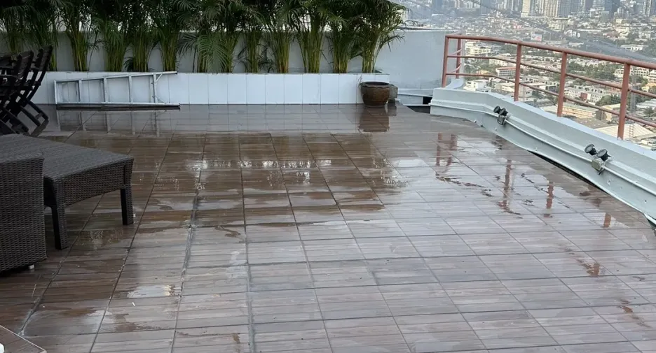 For sale 2 bedrooms condo in Yan Nawa, Bangkok