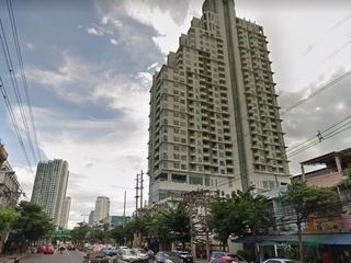 For sale 1 bed condo in Khlong San, Bangkok