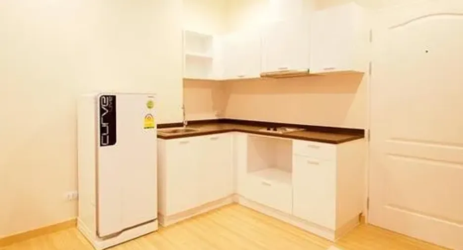 For sale 1 bed condo in Khlong San, Bangkok