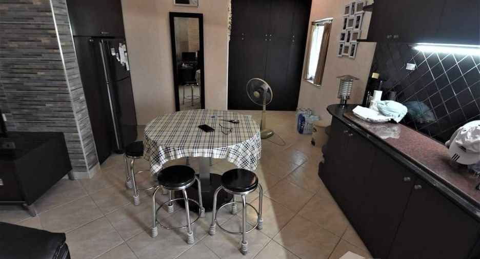 For sale 9 bedrooms retail Space in Thalang, Phuket