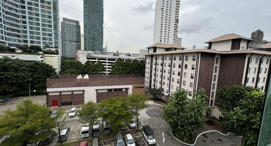 Condo en venta y en alquiler de 2 habitaciones en Sathon, Bangkok