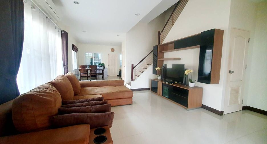 For rent 3 bedrooms townhouse in Thalang, Phuket
