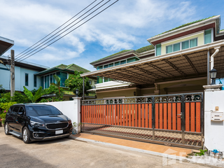 For sale 4 bedrooms house in Mueang Samut Prakan, Samut Prakan