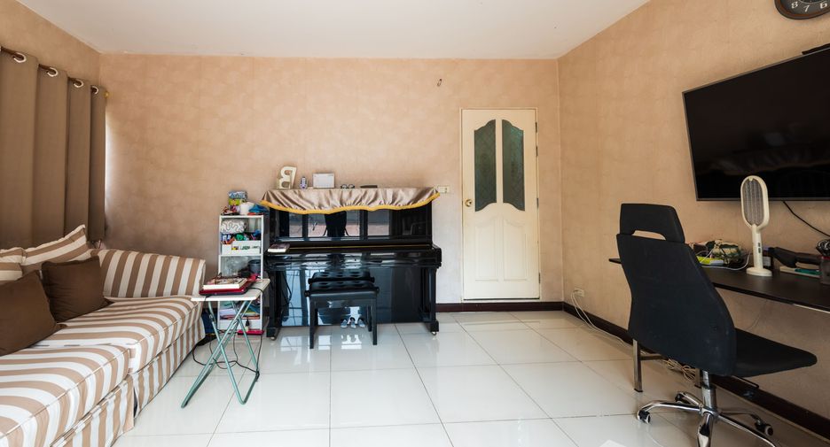 Haus zum Kauf mit 4 Zimmer in Mueang Samut Prakan, Samut Prakan