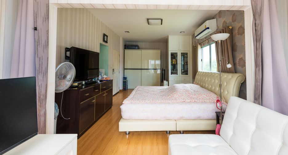 Haus zum Kauf mit 4 Zimmer in Mueang Samut Prakan, Samut Prakan