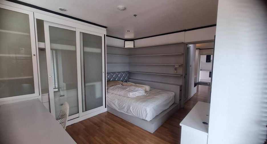 For sale 2 bedrooms condo in Bang Phlat, Bangkok