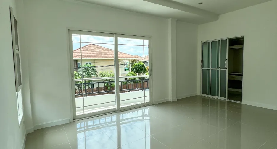For rent 4 bedrooms house in Thalang, Phuket