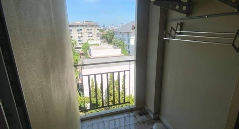 For sale 1 bed condo in Bang Kapi, Bangkok