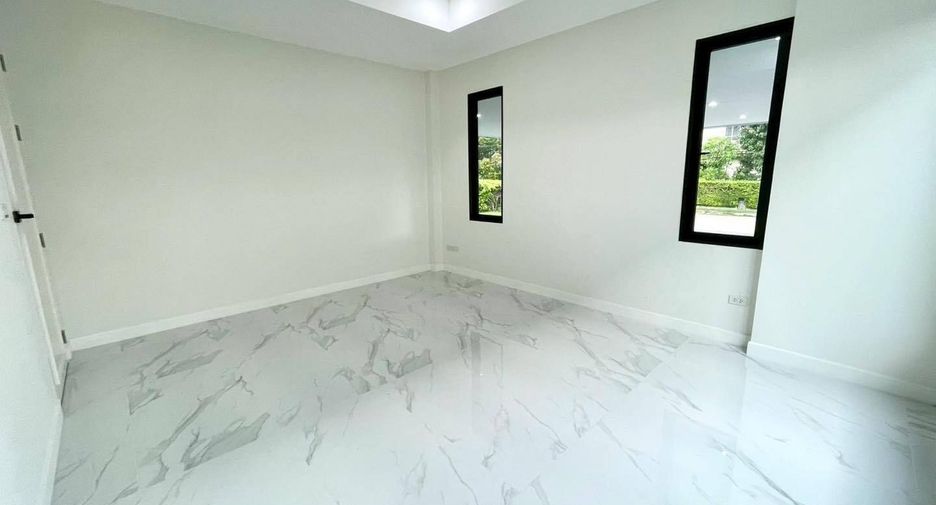 For sale 4 bedrooms house in Mueang Samut Sakhon, Samut Sakhon