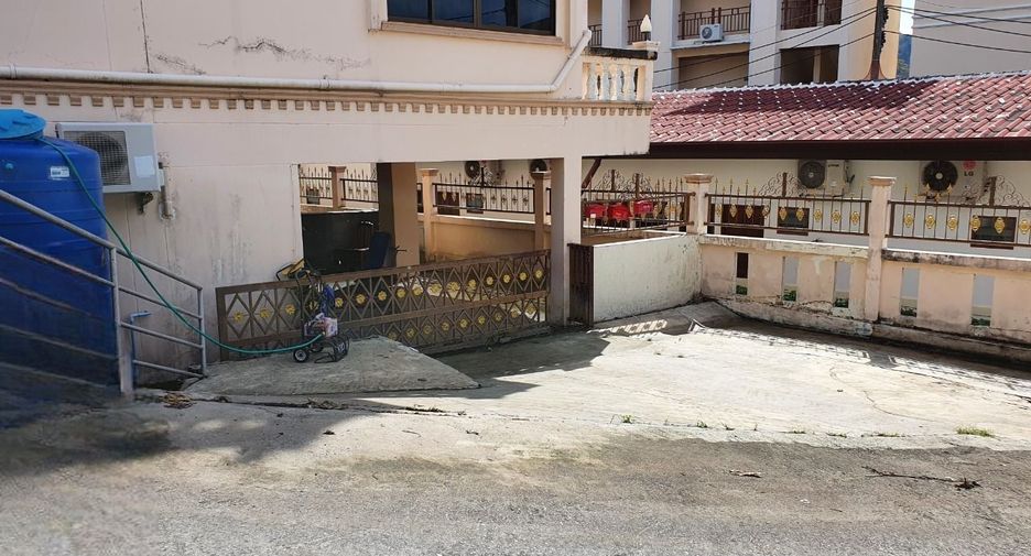 Casa adosada en venta de 3 habitaciones en Kathu, Phuket