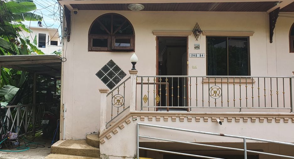 Casa adosada en venta de 3 habitaciones en Kathu, Phuket