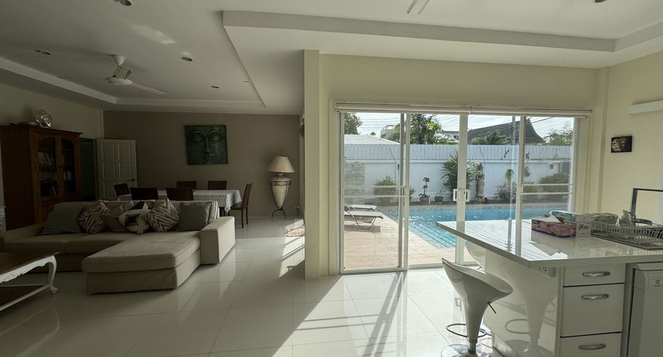 Villa en venta y en alquiler de 3 habitaciones en Mueang Phuket, Phuket