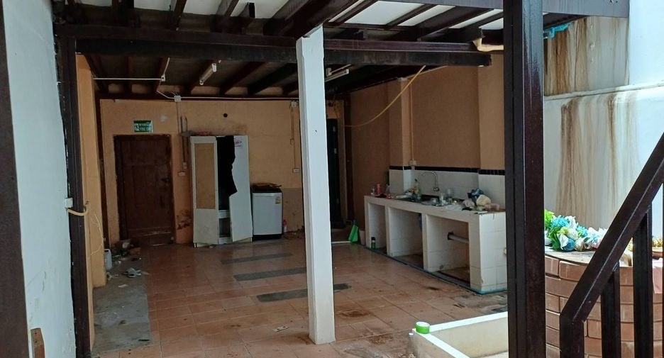 For sale 4 bedrooms retail Space in Mueang Phuket, Phuket