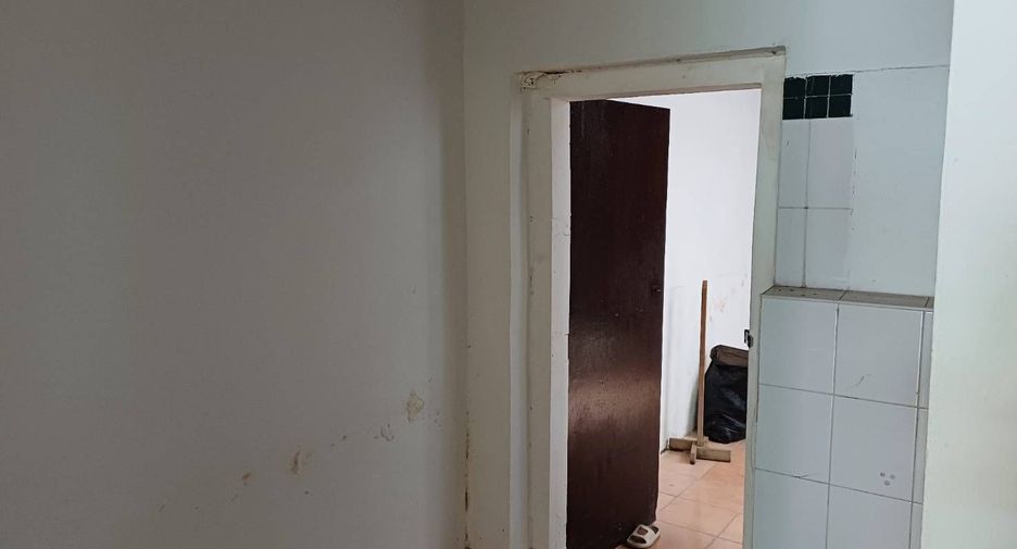 For sale 4 bedrooms retail Space in Mueang Phuket, Phuket