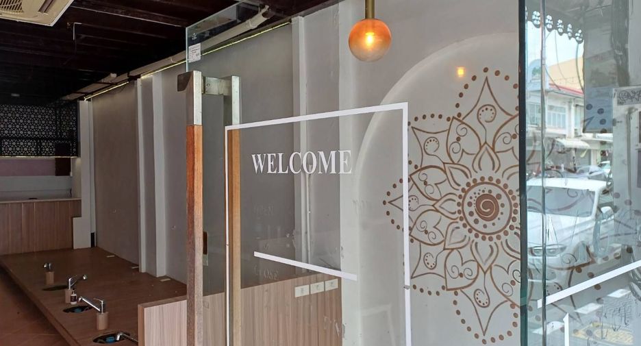For sale 4 bedrooms retail Space in Mueang Phuket, Phuket