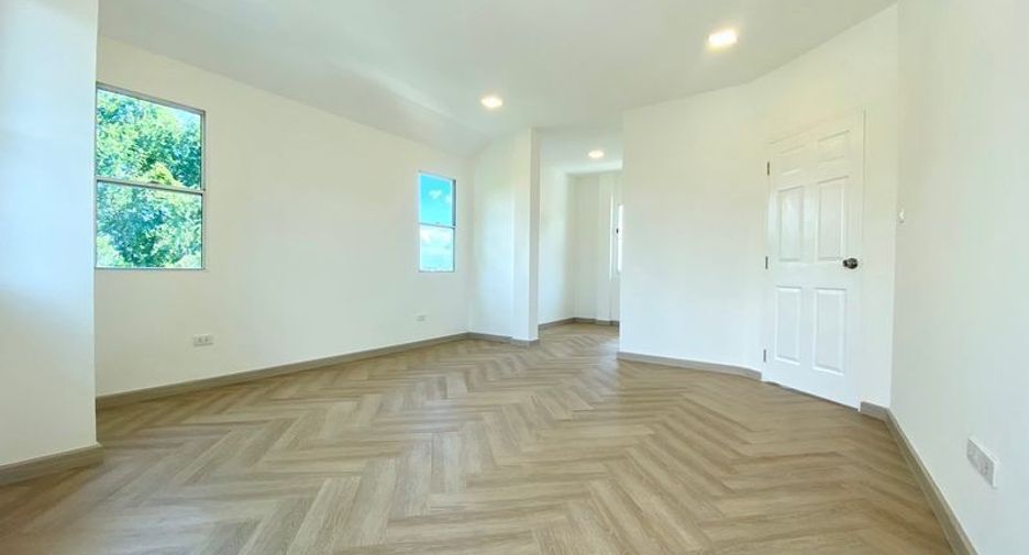 For sale 3 bedrooms house in Thanyaburi, Pathum Thani