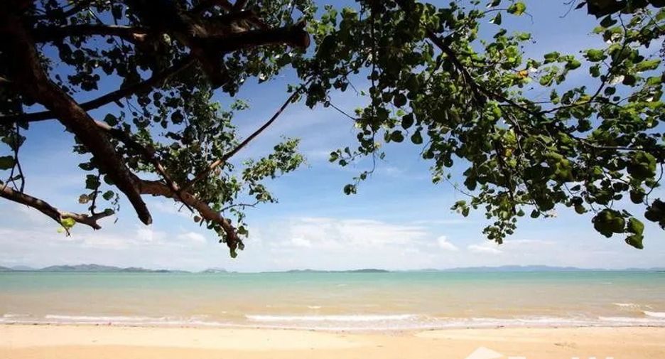 For rent 5 bedrooms villa in Thalang, Phuket
