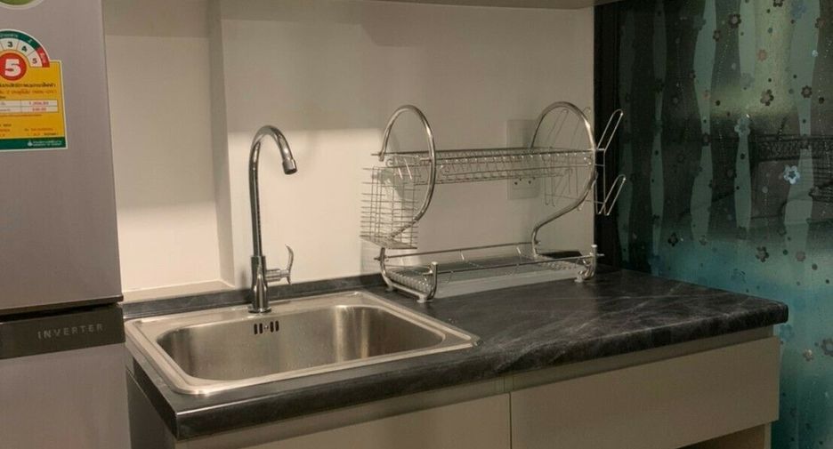 For sale 1 bed condo in Si Racha, Chonburi