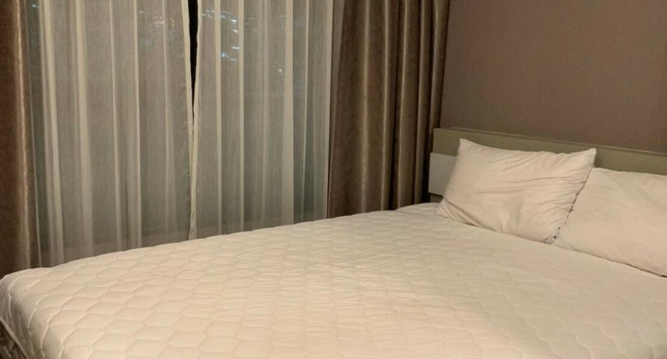 For sale 1 bed condo in Si Racha, Chonburi