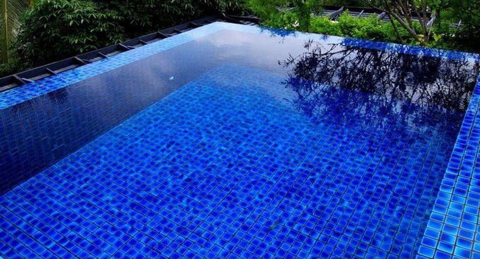 For rent 2 bedrooms condo in Mueang Phuket, Phuket