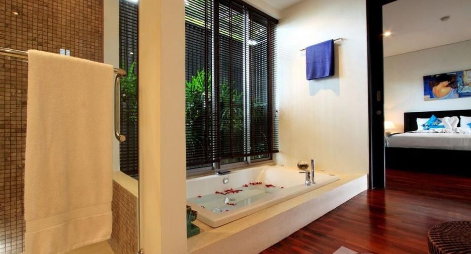 For rent 2 bedrooms condo in Mueang Phuket, Phuket
