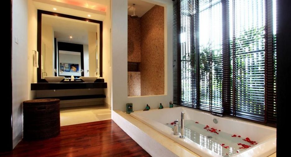 For rent 2 bedrooms condo in Mueang Phuket, Phuket