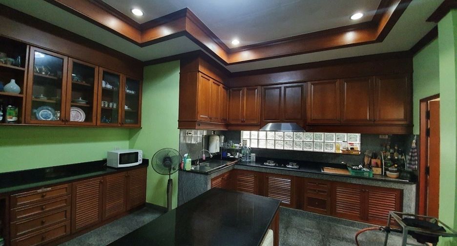 Villa en venta de 4 habitaciones en Kathu, Phuket