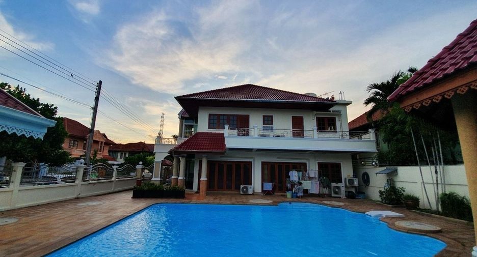 À vendre 4 chambres villa à Kathu, Phuket