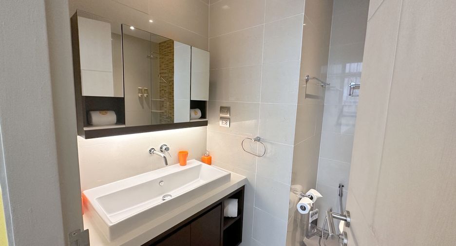 For rent 2 bedrooms condo in Thalang, Phuket