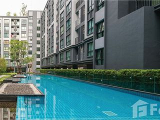 For sale 1 bed condo in Si Racha, Chonburi