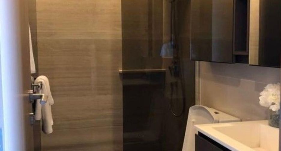 For sale そして for rent 2 ベッドルーム condo in Khlong Toei, Bangkok
