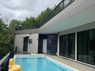 Villa en venta y en alquiler de 5 habitaciones en Kathu, Phuket