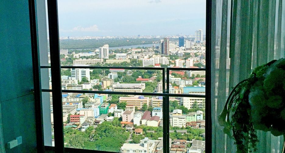 For sale and for rent 3 bedrooms condo in Sathon, Bangkok