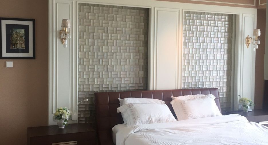 For sale and for rent 3 bedrooms condo in Sathon, Bangkok