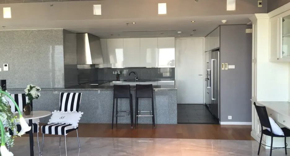 For sale and for rent 3 bedrooms condo in Sathon, Bangkok