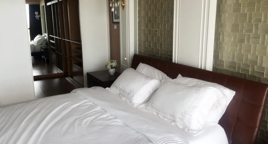 For sale and for rent 3 bedrooms condo in Sathon, Bangkok
