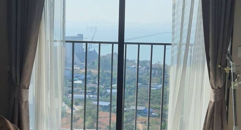 For sale 1 bed condo in Si Racha, Chonburi