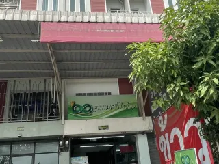 À louer 3 chambres maison à Khlong Luang, Pathum Thani