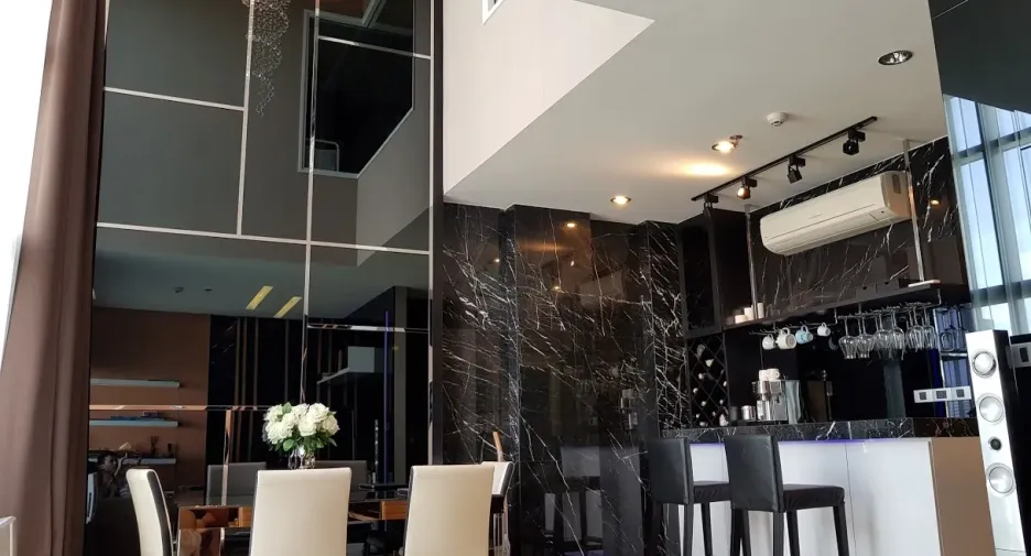 Продажа и аренда 1 кровать кондо в Кхлонг Тоеи, Бангкок