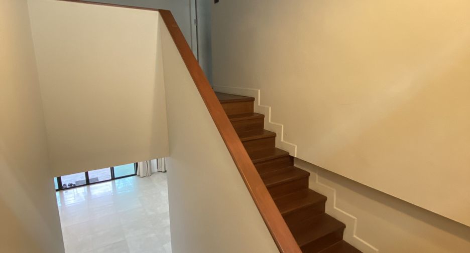 For sale 4 bedrooms house in Pak Kret, Nonthaburi