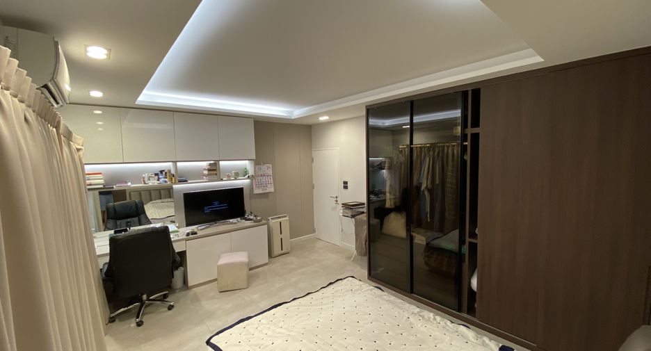 For sale 4 bedrooms house in Pak Kret, Nonthaburi