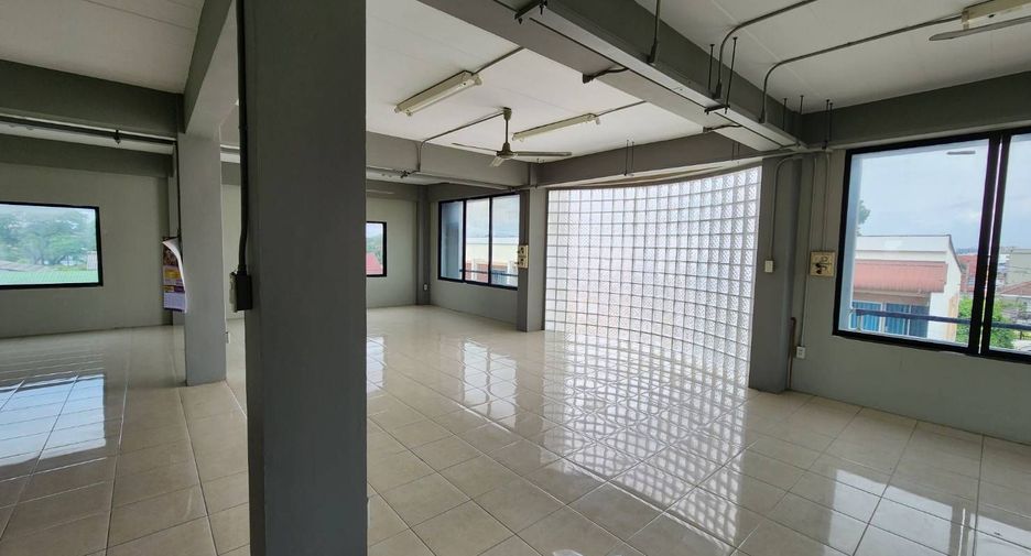 For sale retail Space in Wang Thonglang, Bangkok